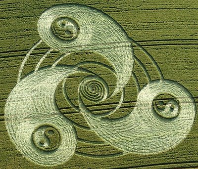 Crop Circle Yin Yang Grey Wethers, near Temple Farm, Wiltshire. Reported 14th July 2009