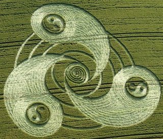 Crop Circle Yin Yang Grey Wethers, near Temple Farm, Wiltshire. Reported 14th July 2009